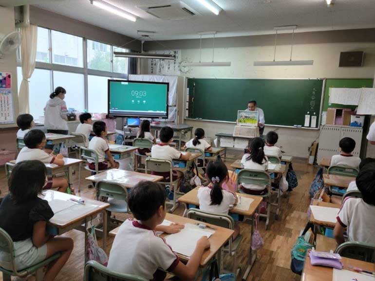 長倉小学校「温泉から郷土愛を涵養」
