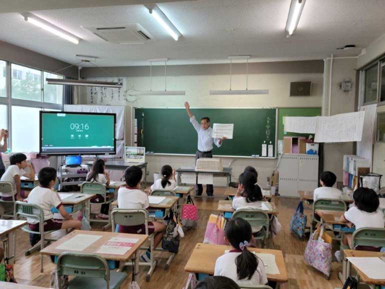 長倉小学校「温泉から郷土愛を涵養」