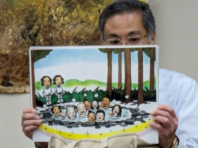 ③開湯にまつわる「鶴の伝説」紙芝居上演